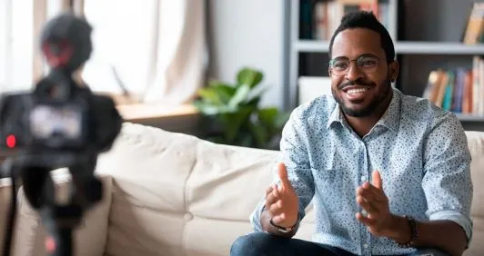 Como vídeos de demonstração aceleram conversões B2B