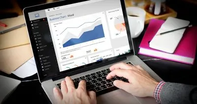 O que relatórios bonitos escondem nas campanhas B2B