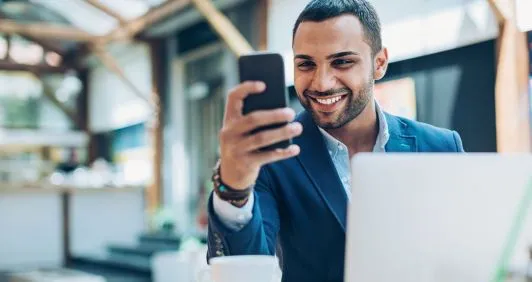 Vídeo vertical no LinkedIn: conheça o novo formato em tela cheia
